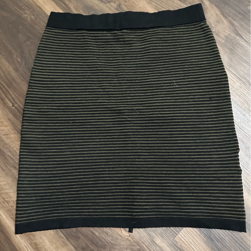 EUC! Banana Republic Merino Wool Mini Skirt sz S